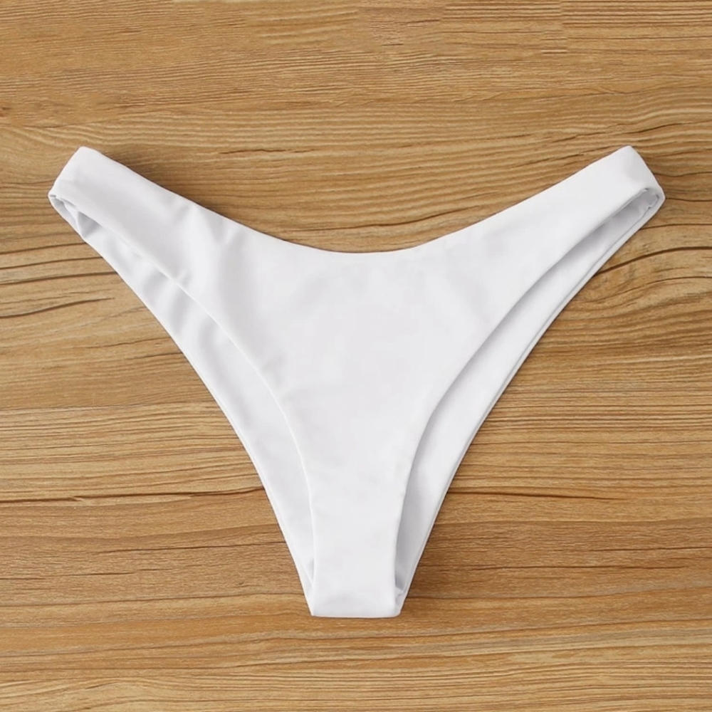 ⛔SOLD⛔ NWT SHEIN High Cut Bikini Bottoms